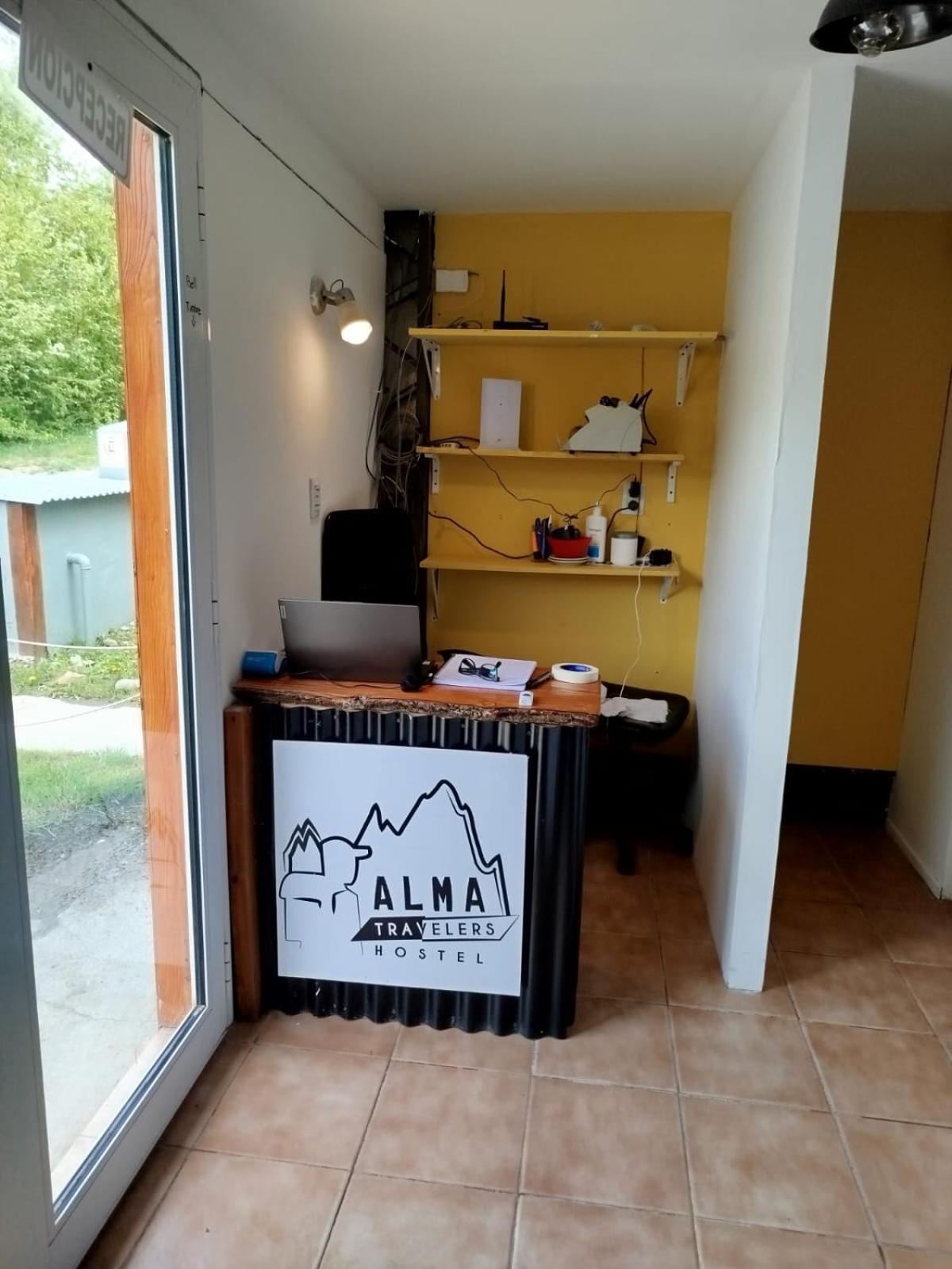 厄尔查尔坦 Alma Travelers旅舍 外观 照片