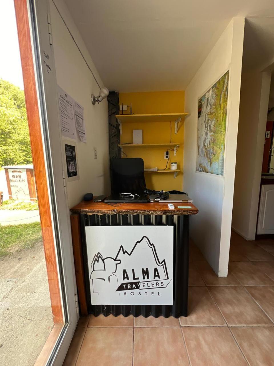 厄尔查尔坦 Alma Travelers旅舍 外观 照片